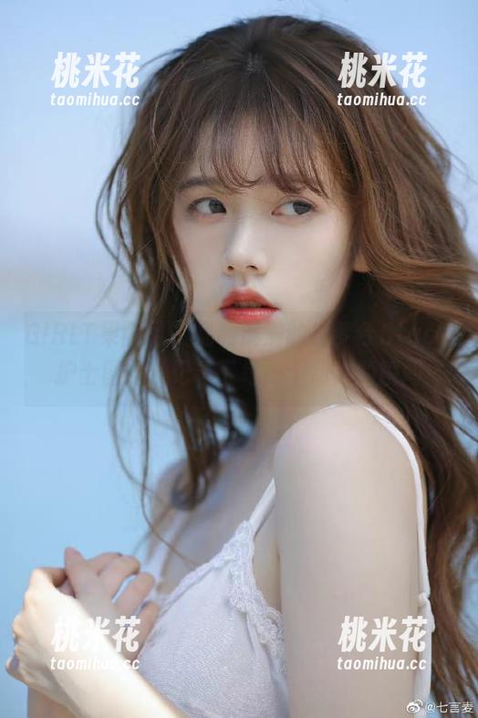 GIRLT果团网-何梦兮Stacy GIRLT果团网 - 福利满满的何梦兮Stacy护士图集,记录下每一个动人的瞬间