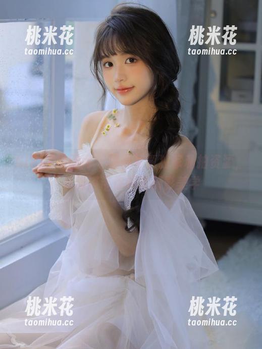GIRLT果团网-莫雅淇 GIRLT果团网 - 油亮写真独家私拍资源,莫雅淇带你领略摄影美学