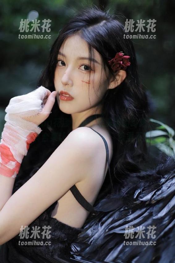 HuaYang花漾-小尤奈 HuaYang花漾 - 小尤奈美脚的幻想,精选写真合集让你爱不释手,欲罢不能!