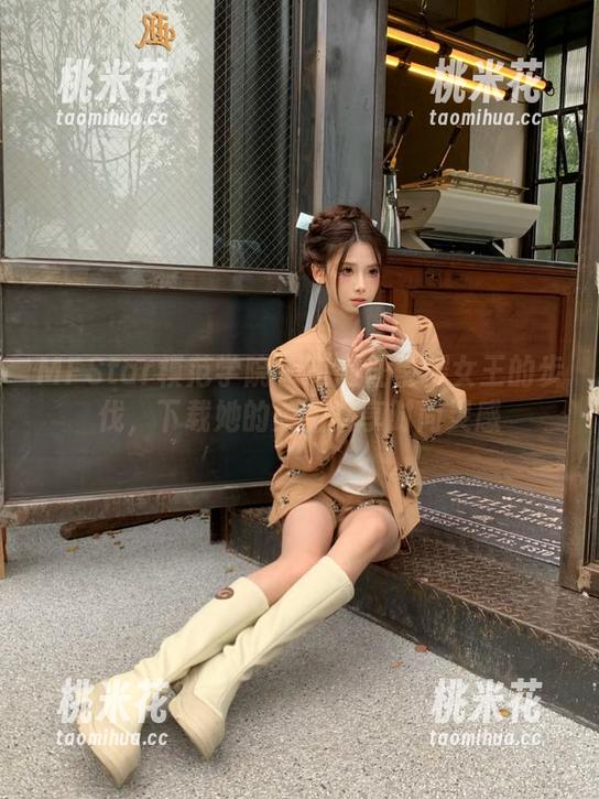 MFStar模范学院-任莹樱 MFStar模范学院 - 追随任莹樱女王的步伐,下载她的美图共享时尚灵感