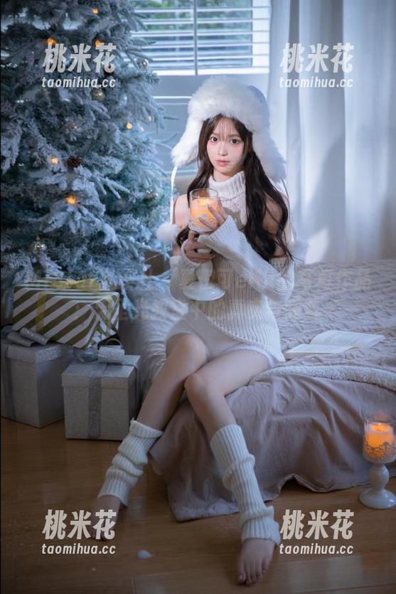 MiStar魅妍社-夏倪可ella MiStar魅妍社 - 夏倪可ella的写真作品:无圣光教室中的真实与纯粹