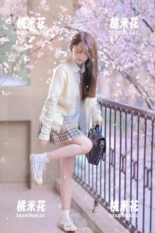 MiiTao蜜桃社-李颖诗 MiiTao蜜桃社 - 李颖诗丝袜系列,无圣光原图高清放送,承包你的视觉享受与幻想!