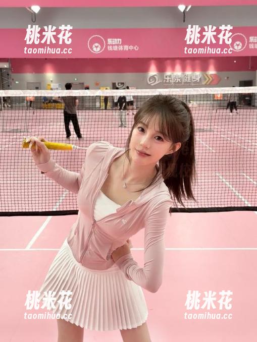 MyGirl美媛馆 - 揭开小海臀rena校服图集的神秘面纱：精选写真展现校园少女心的无限魅力！