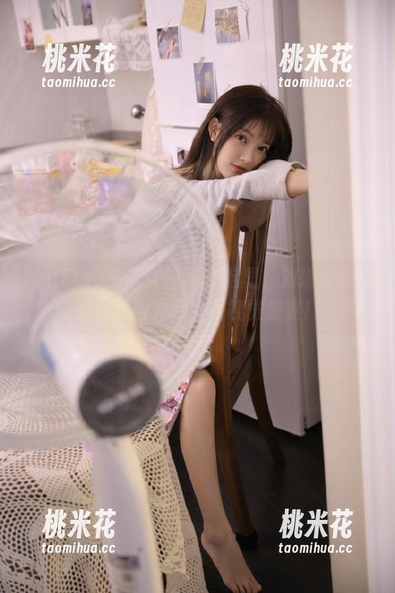 TouTiao头条女神-刘瑾希 TouTiao头条女神 - 在这里,刘瑾希天使在线美图为你带来视觉盛宴!