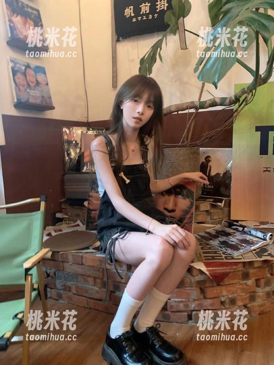 UGirls尤果网-Angela楚楚 UGirls尤果网 - “Angela楚楚礼服”真好看,但我这一份网盘合集也很值得检阅哦!