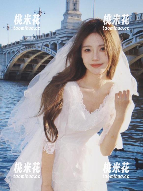 UGirls尤果网-李思宁 UGirls尤果网 - 看完李思宁的婚纱写真集,我只想问:这所谓精选是什么水平?