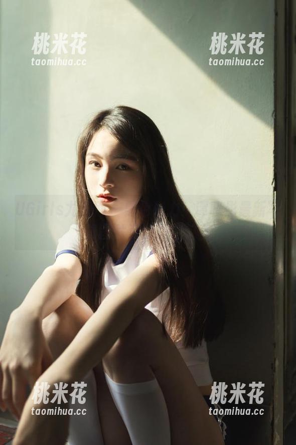 UGirls尤果网 - 黑色魅力！谭晓彤最新写真图片资源尽在这里