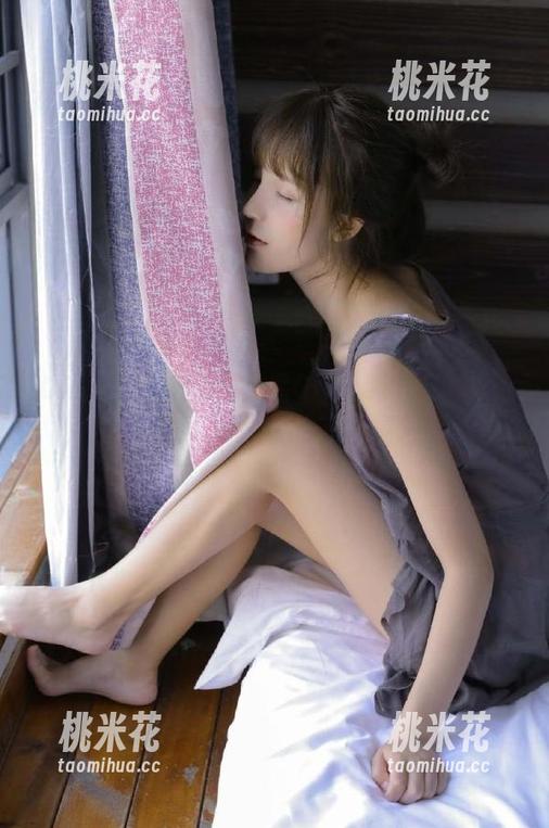 UGirls尤果网-郝晴Grace UGirls尤果网 - 郝晴Grace透明风格写真合集,感受她独特的艺术视角与魅力