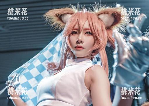Uki雨季 走进Uki雨季的靡烟旗袍套图:展现女性之美的艺术作品