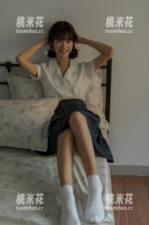XINGYAN星颜社-可蕊娜 XINGYAN星颜社 - 可蕊娜的制服写真,高清壁纸带你领略她的无限风情!