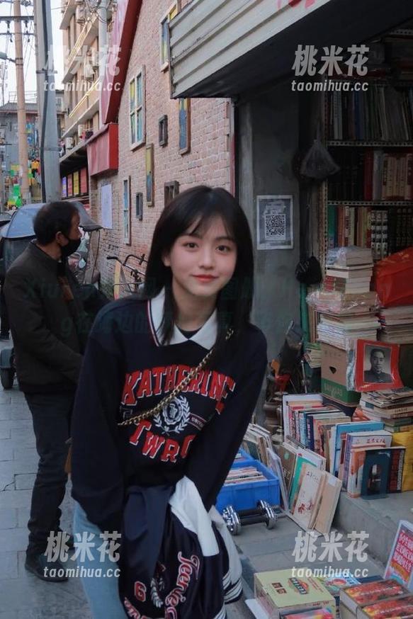Xiuren秀人网 - 免费图册：HeyuZhang在海边的梦幻写真，等你来欣赏