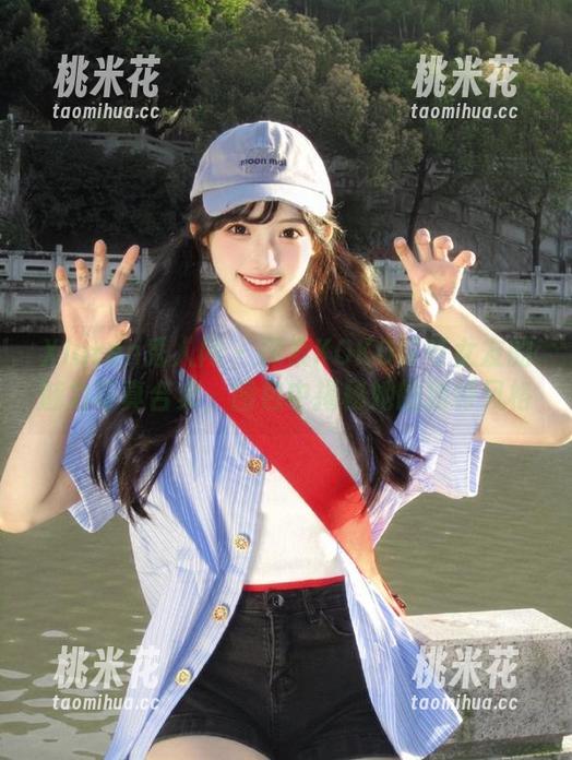Xiuren秀人网 - 探索KOKO可可女友的魅力写真合集，图包中揭秘她的独特风格