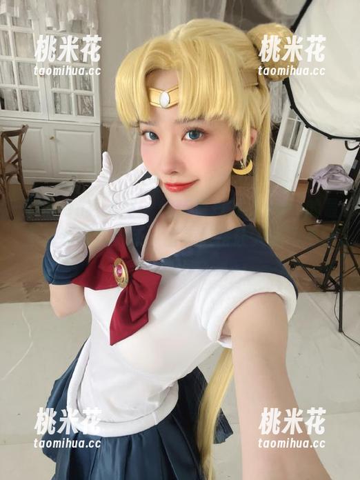 Xiuren秀人网-丹妮Danny Xiuren秀人网 - 快来看丹妮Danny的最新套装写真更新,甜美风格让人心动不已哦!