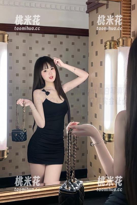 Xiuren秀人网 - 乔漫妮mina黑白写真资源：别以为黑白就是单调，它其实会让你哈哈大笑！