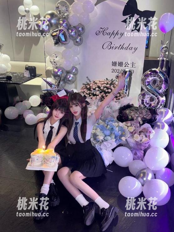 Xiuren秀人网-唐安琪 Xiuren秀人网 - 唐安琪的独特制服私房写真,带来无与伦比的视觉享受与情感共鸣
