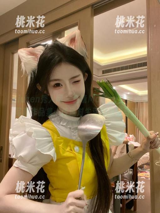 Xiuren秀人网-夏晓Maggy Xiuren秀人网 - 夏晓Maggy独家美脚写真作品集:传递对生活的热爱与追求