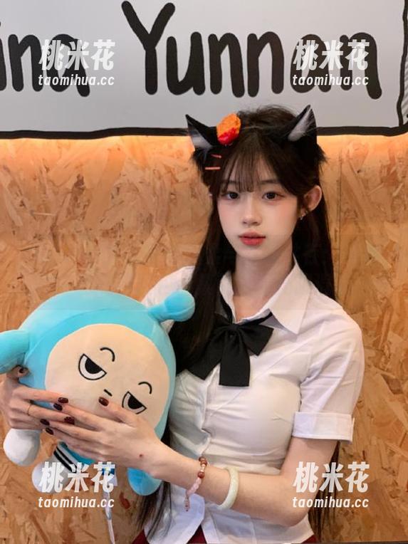 Xiuren秀人网 - 温柔与优雅共存：娜娜子呀和服图包合集引发的无限遐想