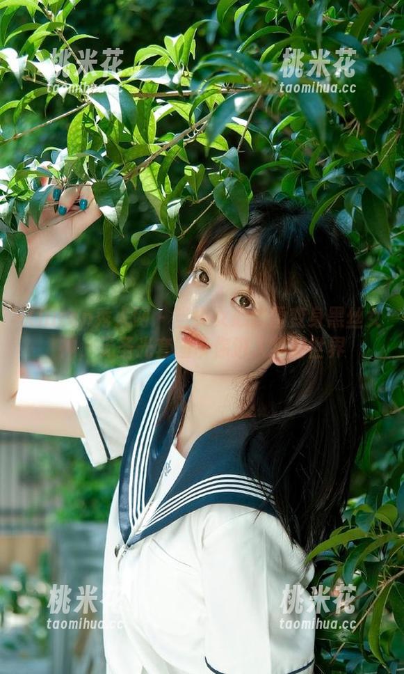 Xiuren秀人网-少女心雪雪 Xiuren秀人网 - 当少女心雪雪变身黑丝女神,无圣光套图带你进入梦幻世界