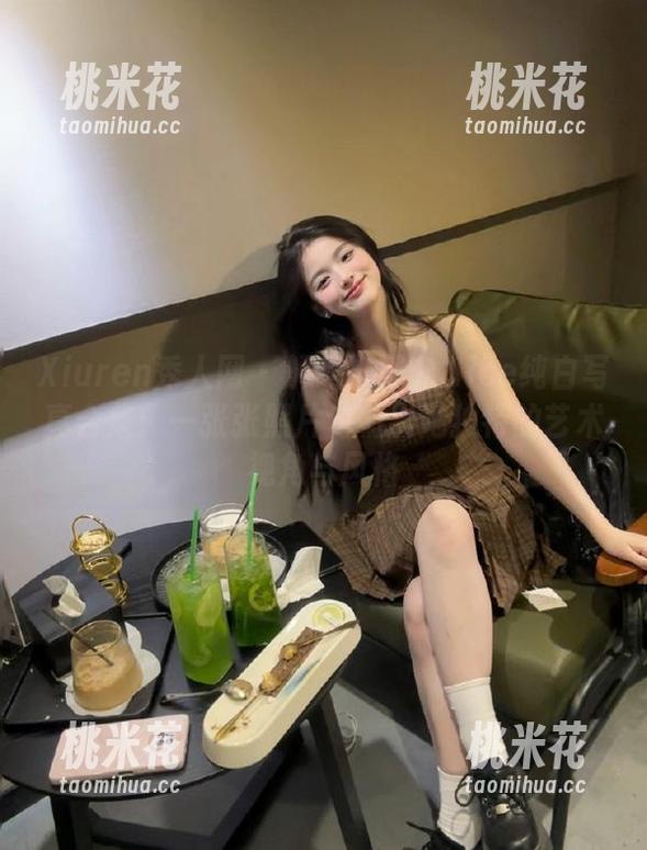 Xiuren秀人网 - 解码张思允Nice纯白写真合集：一张张照片勾勒出她独特的艺术视角与风格