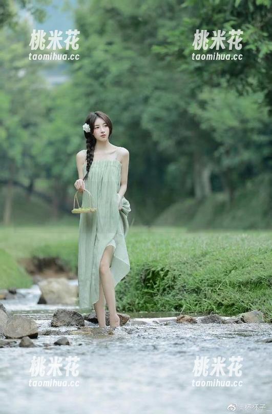 Xiuren秀人网-沈蜜桃off Xiuren秀人网 - 沈蜜桃off女友写真集锦,观看她在镜头下的生活与故事