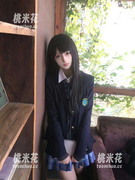 Xiuren秀人网 - 陈茜妮zoe私房连体衣作品，完美演绎时尚与性感的交融