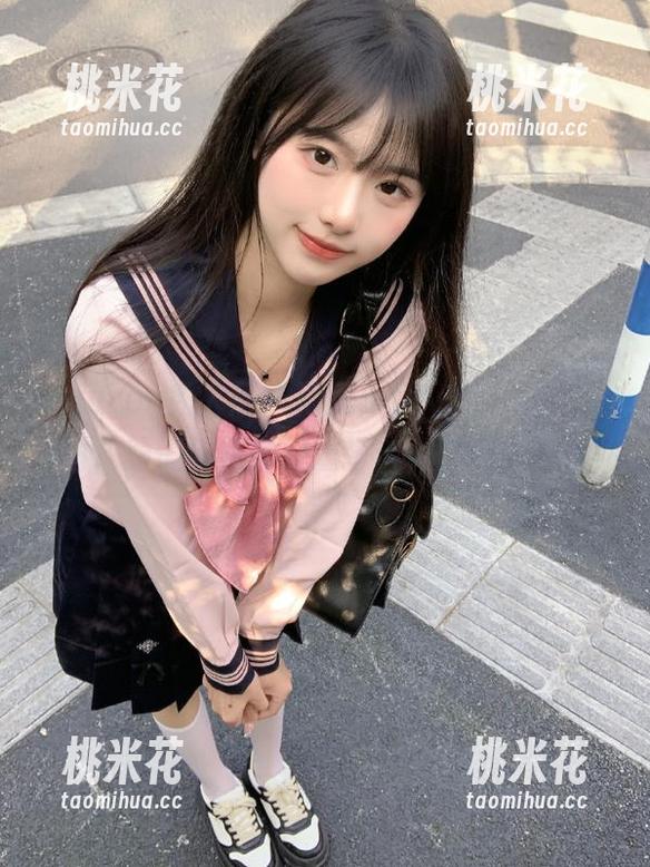 Xiuren秀人网-雨儿baby Xiuren秀人网 - 雨儿baby厨娘最新美图,颜值与美食双重打击,谁能拒绝?