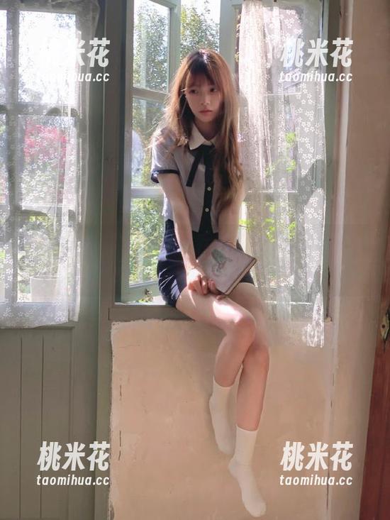 Xiuren秀人网 - 顾乔楠天使写真图册：感受心灵穿越时空的美丽旅程