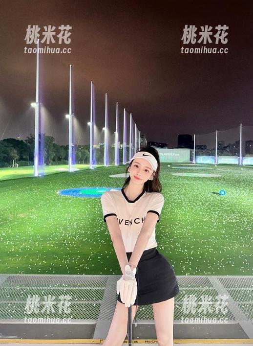 YouMi尤蜜荟-Cris_卓娅祺 YouMi尤蜜荟 - Cris_卓娅祺献上妹妹写真作品的全新更新,打破传统,展现时尚新潮流