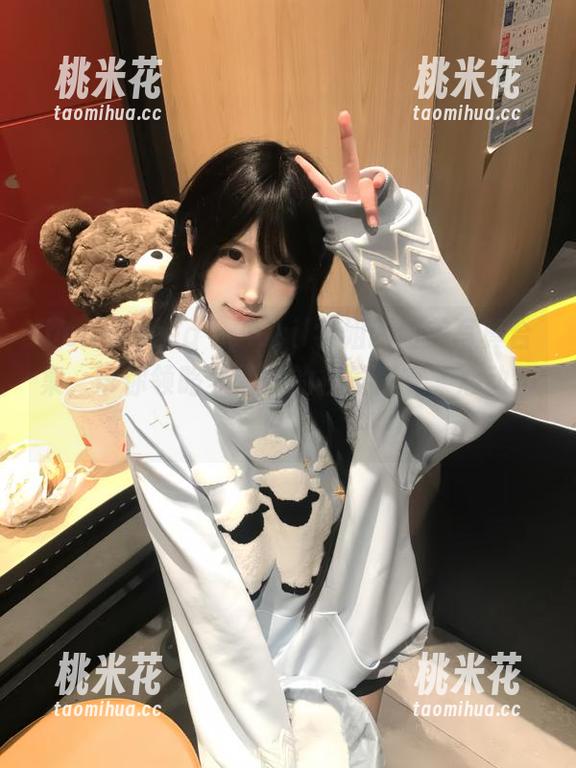 beautyleg-Avril beautyleg - Avril学姐的甜美写真合集,带你领略梦幻般的视觉盛宴,心动不已!