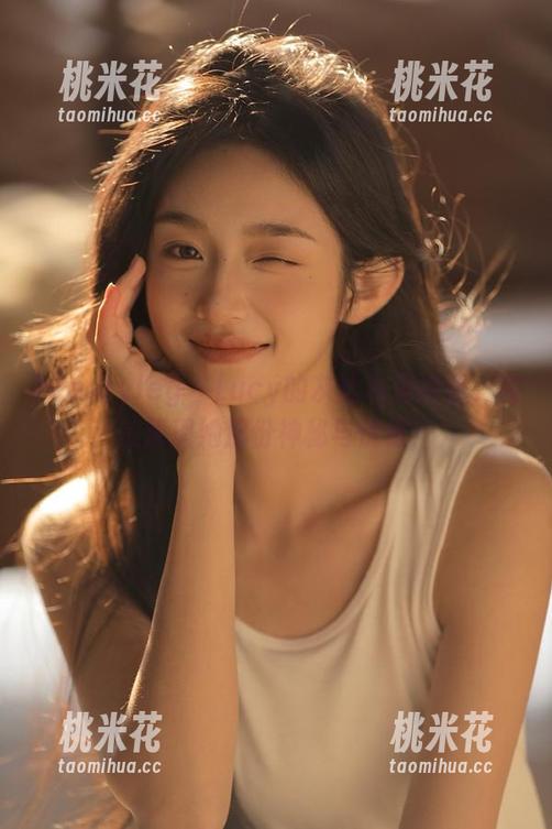 beautyleg-Lucy beautyleg - Lucy的灰丝私房图包,完美展现她那份神秘与优雅!