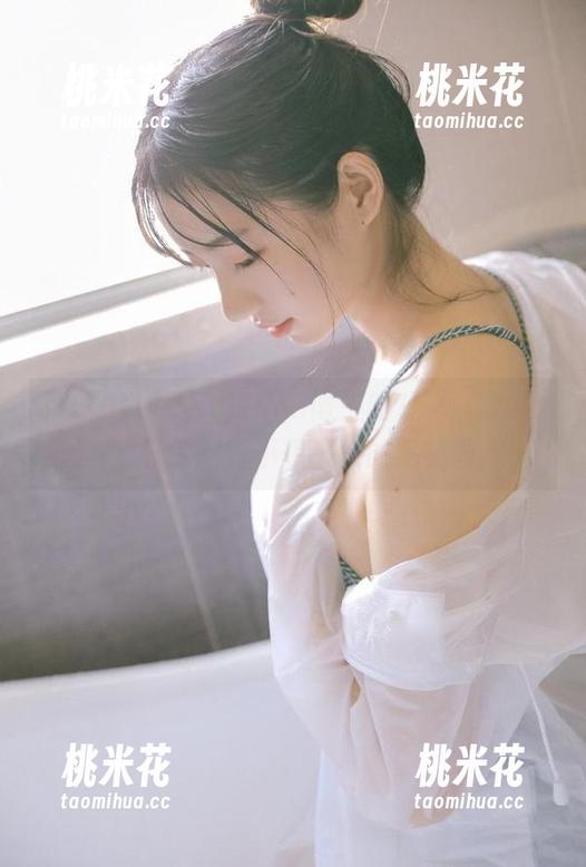 beautyleg-Luna beautyleg - Luna博主的JK写真尤物:那些你绝对不想错过的绝美图片