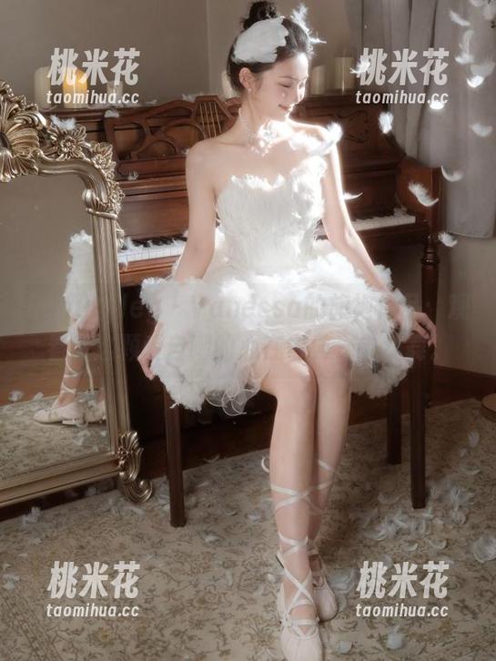 beautyleg-Vanessa beautyleg - Vanessa的旗袍作品:观看我这颗爱自嘲的心在古典之中乱舞。