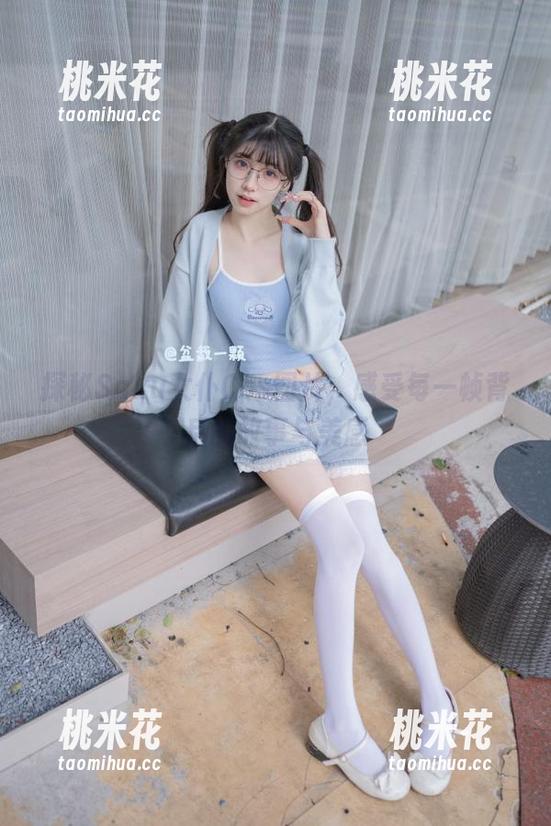 探秘Saku女仆Cos图片，感受每一帧背后的故事与美感