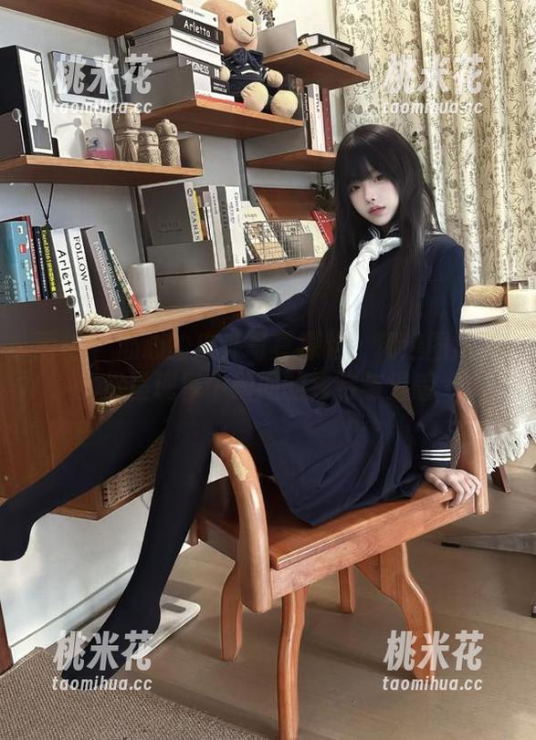 丽柜 - 心心的户外写真探险：精选图库为你呈现每个瞬间的独特与温暖