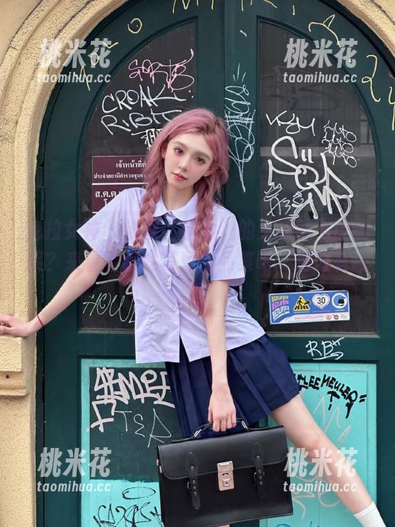 克拉女神 - 谁说“僮僮”的女孩就不能搞笑？来看看我的写真作品集吧，绝对有意思