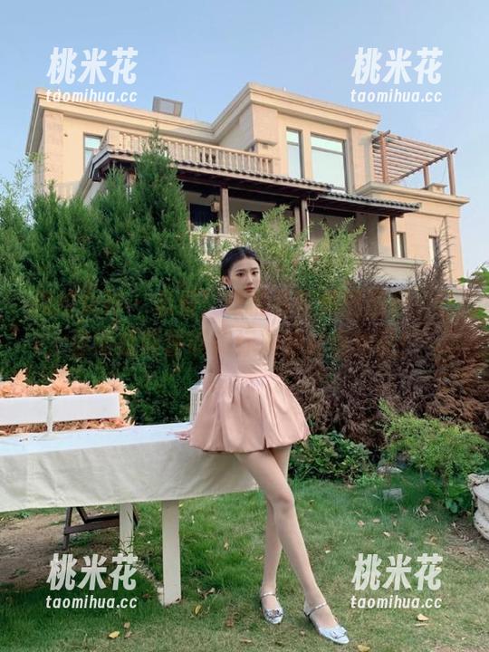 克拉女神 - 必看！雅楠吊带美图图包，让你彻底颠覆审美标准的必备作品！