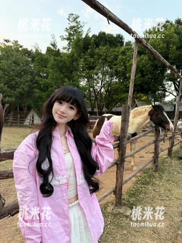 兔玩映画 兔玩映画震撼发布,凛与贞德写真集邀你一同分享视觉与心灵的旅程