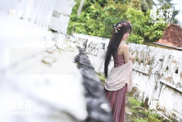 南桃Momoko 私房图集呈现:南桃Momoko化身尼禄赛车娘,展现不同风格魅力