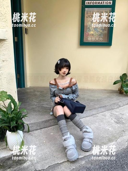 喵写真 探索最新喵写真图册,和可爱熊女孩白丝一起享受童趣风情!