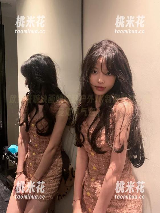 喵糖映画 欣赏喵糖映画的精选户外JK制服写真,感受青春气息!