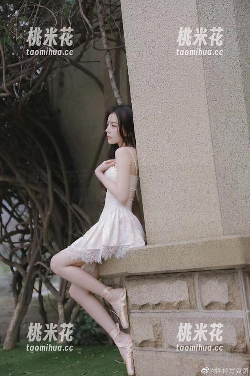嗲囡囡-方子萱 嗲囡囡 - 方子萱纯白写真全集:洗净铅华,展现她真实的迷人魅力