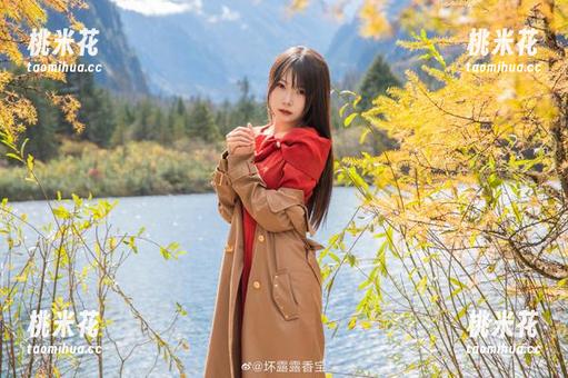 坏露露香宝的十一月舰长女警图集震撼上线，在线速看不容错过！