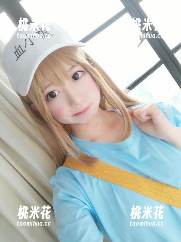 头条女神-李菲儿 头条女神 - 感受李菲儿的魅力美腿,带来惊艳高清壁纸美图