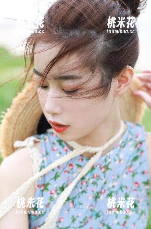 微密圈 - 酒店氛围里的奶宝妹纸，高清壁纸展现不一样的摄影艺术