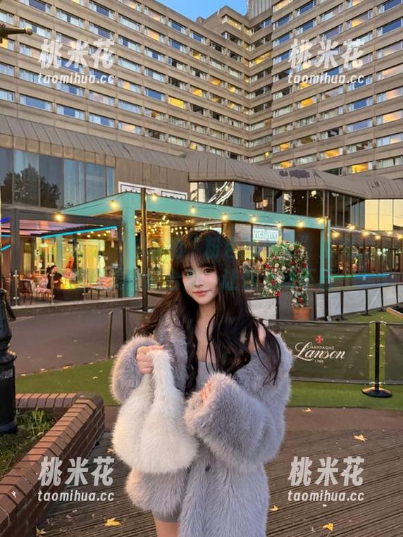 妖精视觉 - 苏苏的“粉色的少女”系列：超甜美壁纸合集，让你心动不已