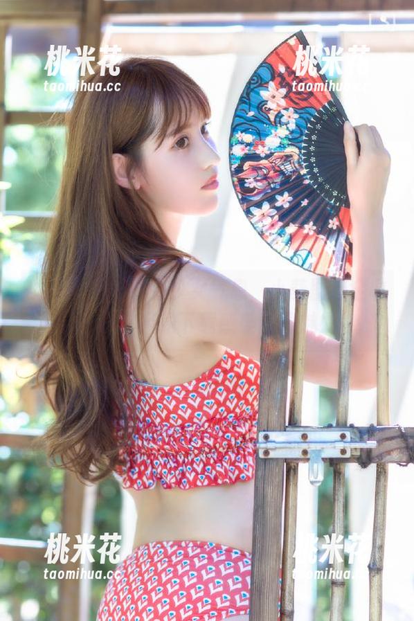 少女秩序-小葵 少女秩序 - 精致少女气息,小葵图包全收录,让你轻松下载感受青春魅力!