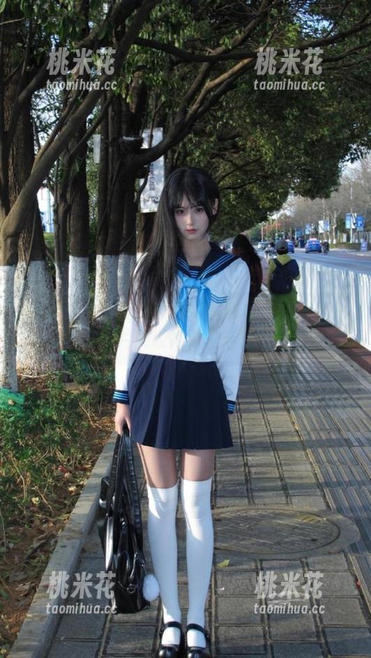 尤果网 - 探索最新仙妮居家写真里的每一个细节，图片展现她对生活的热爱与追求