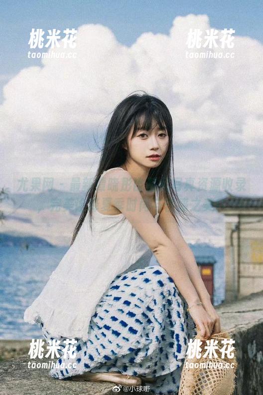 尤果网-谭晓彤 尤果网 - 最新谭晓彤比基尼写真资源收录,完美诠释夏季时尚与性感之美!