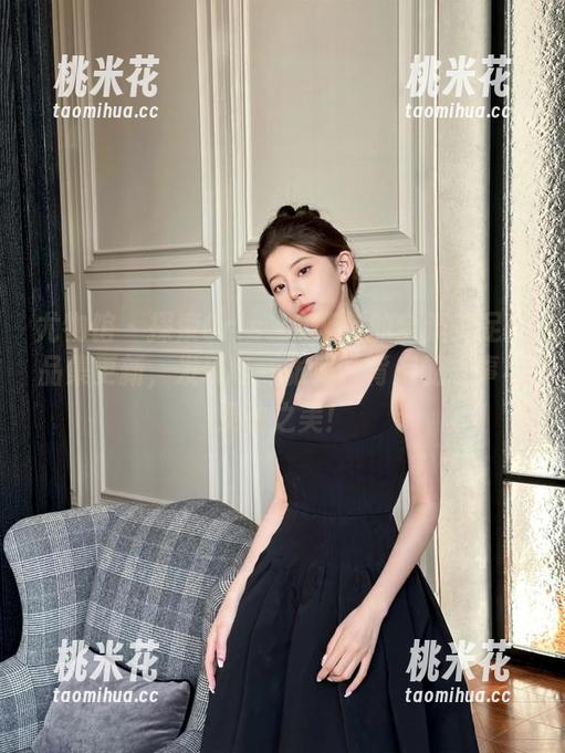尤物馆 - 探索Cris_卓娅祺的全新美足作品集更新，发现每一张照片背后的故事与灵动之美！