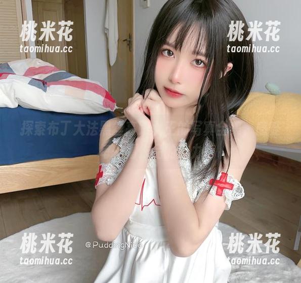 探索布丁大法黑丝高跟女王的写真全集，感受每一幅作品的魅力